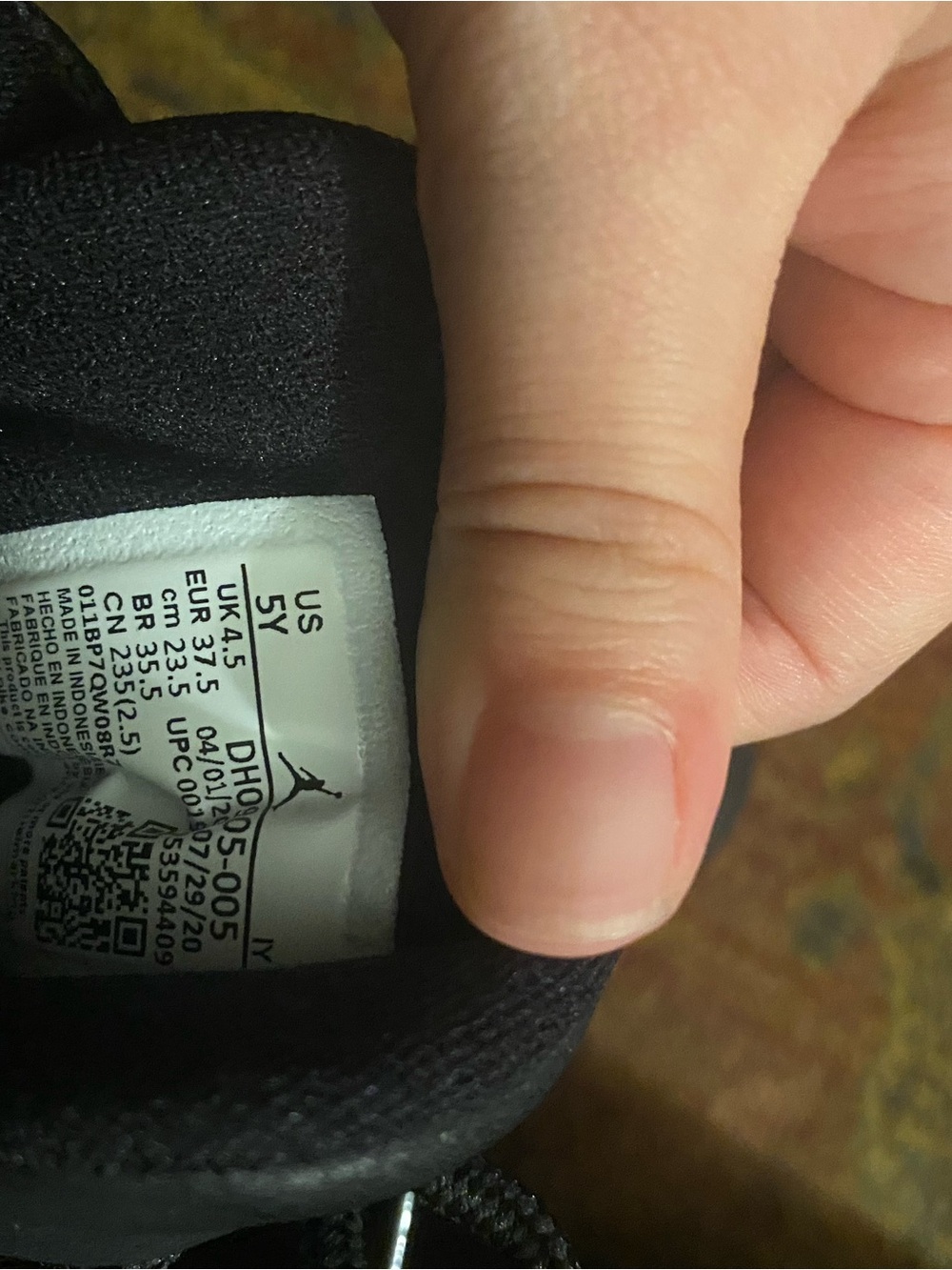 Jordan 12s Black/Purple✨ - Picture 7 of 7